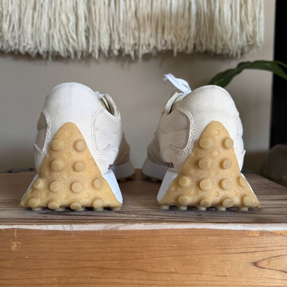 New Balance 327 Linen Sea Salt Gum Sole Low Chunky Sneaker Shoe Size 9.5 - Picture 14 of 17